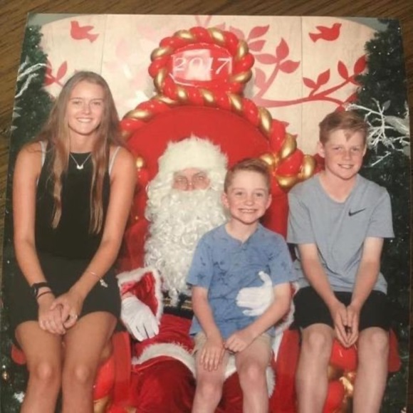 Meet your Posher, Tara - Picture 1 of 1